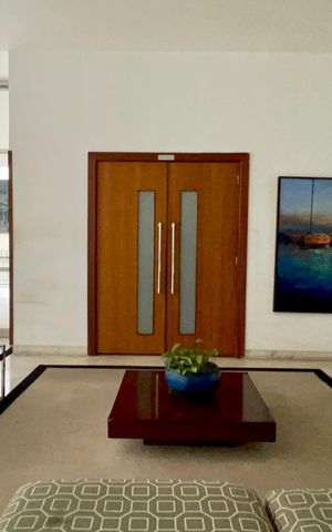Apartamento para alugar com 330m², 3 quartos e 3 vagas Apartamento para alugar com 330m², 3 quartos e 3 vagasHall de entrada
