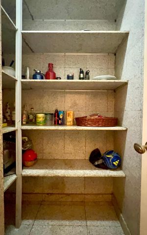 Apartamento para alugar com 330m², 3 quartos e 3 vagas Apartamento para alugar com 330m², 3 quartos e 3 vagasDespensa
