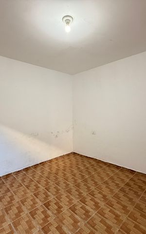 Casa à venda com 241m², 1 quarto e sem vagaQuarto
