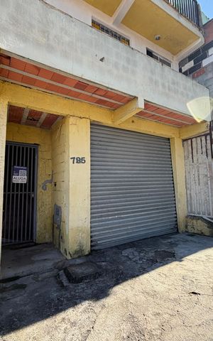 Casa à venda com 241m², 1 quarto e sem vagaFachada
