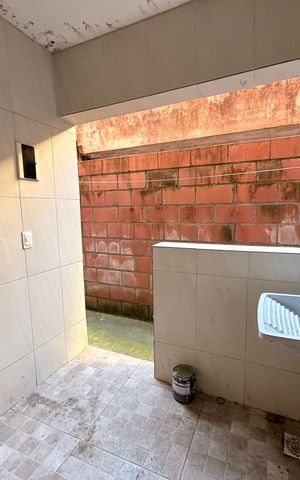 Casa à venda com 241m², 1 quarto e sem vagaÁrea de Serviço
