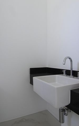 Apartamento à venda com 176m², 3 quartos e 2 vagasBanheiro da Suíte 1