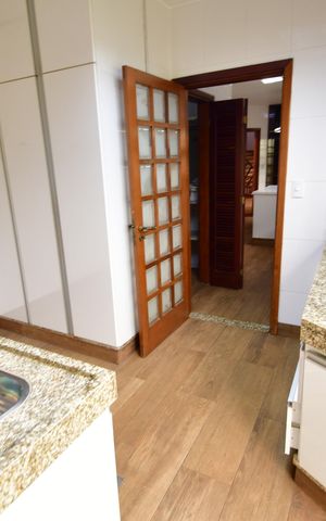 Casa para alugar com 515m², 4 quartos e 8 vagasÁrea de Serviço