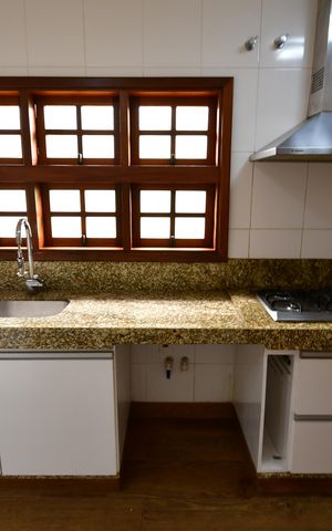 Casa para alugar com 515m², 4 quartos e 8 vagasCozinha