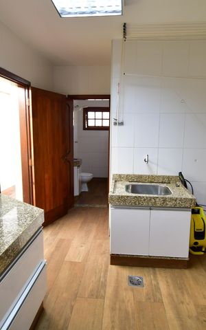 Casa para alugar com 515m², 4 quartos e 8 vagasÁrea de Serviço