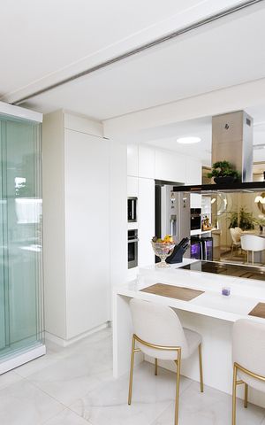 Apartamento à venda com 130m², 4 quartos e 4 vagasCozinha