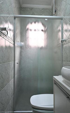 Casa à venda com 125m², 2 quartos e 2 vagasBanheiro