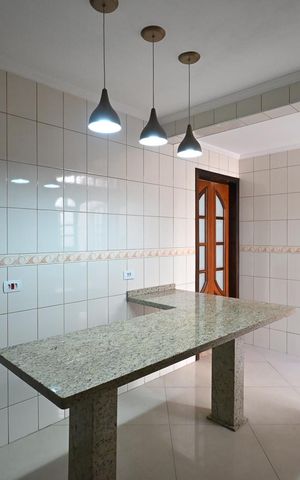 Casa à venda com 125m², 2 quartos e 2 vagasCozinha