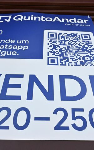 Casa à venda com 125m², 2 quartos e 2 vagasFachada