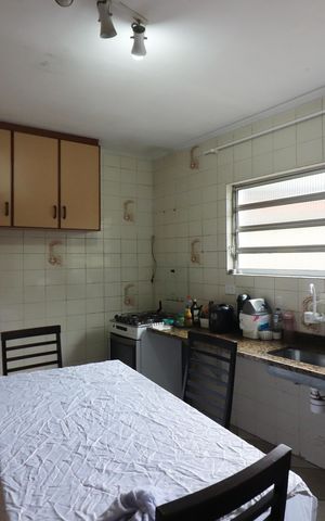 Casa à venda com 180m², 3 quartos e 2 vagasCozinha 