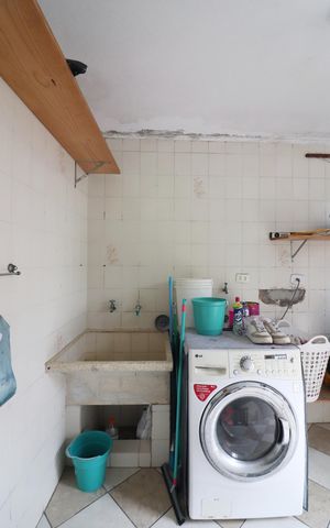 Casa à venda com 180m², 3 quartos e 2 vagasÁrea de Serviço