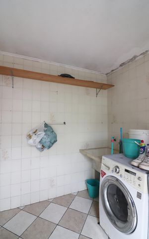 Casa à venda com 180m², 3 quartos e 2 vagasÁrea de Serviço