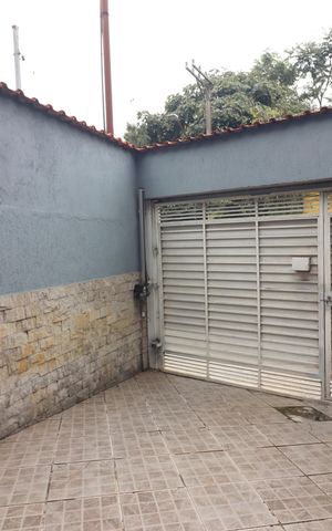 Casa à venda com 180m², 3 quartos e 2 vagasGaragem