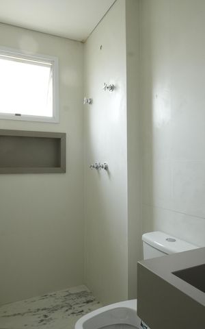 Apartamento à venda com 56m², 1 quarto e 2 vagasBanheiro