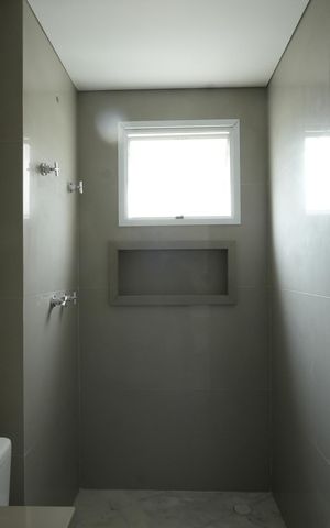 Apartamento à venda com 56m², 1 quarto e 2 vagasBanheiro