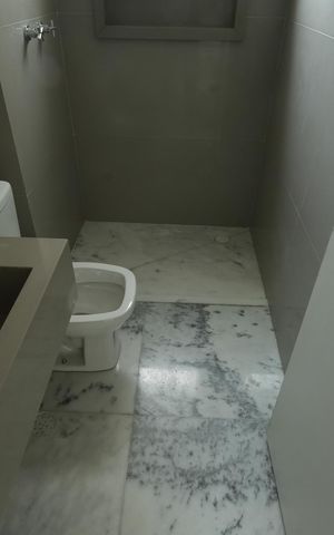 Apartamento à venda com 56m², 1 quarto e 2 vagasBanheiro