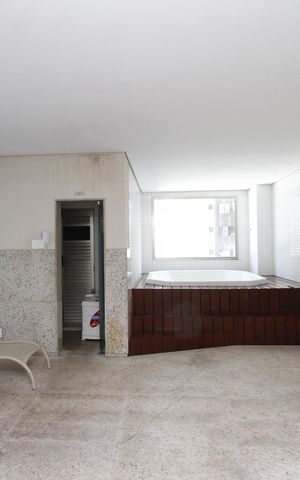 Apartamento para alugar com 183m², 4 quartos e 4 vagasHidro
