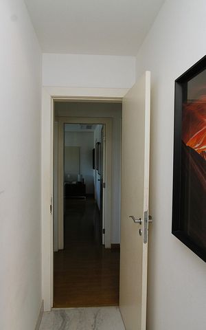 Apartamento para alugar com 183m², 4 quartos e 4 vagasCorredor