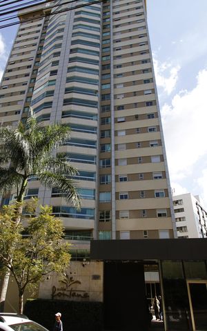 Apartamento para alugar com 183m², 4 quartos e 4 vagasFachada