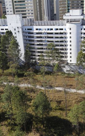 Apartamento para alugar com 183m², 4 quartos e 4 vagasVista
