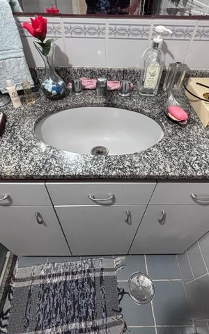 Apartamento para alugar com 66m², 2 quartos e 1 vaga Apartamento para alugar com 66m², 2 quartos e 1 vagaBanheiro