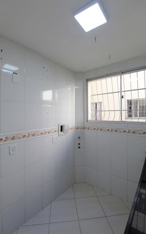 Apartamento à venda com 48m², 2 quartos e 1 vagaCozinha e Área de Serviço