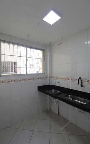 Apartamento à venda com 48m², 2 quartos e 1 vagaCozinha e Área de Serviço
