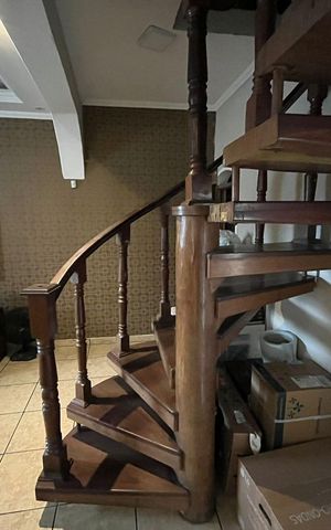 Casa para alugar com 200m², 3 quartos e 3 vagas Casa para alugar com 200m², 3 quartos e 3 vagasSala