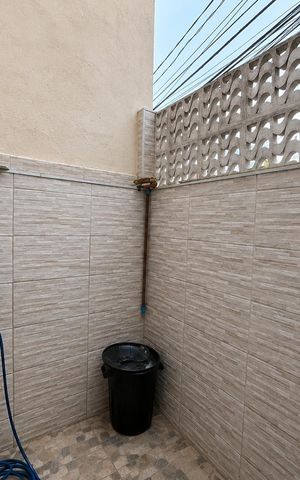 Casa para alugar com 200m², 3 quartos e 3 vagas Casa para alugar com 200m², 3 quartos e 3 vagasÁrea externa