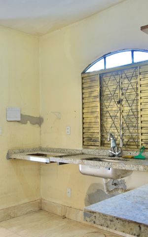 Casa à venda com 75m², 3 quartos e sem vaga Casa à venda com 75m², 3 quartos e sem vagaCozinha