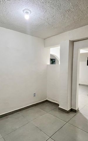 Casa para alugar com 45m², 1 quarto e sem vaga Casa para alugar com 45m², 1 quarto e sem vagaQuarto