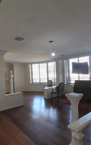 Apartamento para alugar com 129m², 3 quartos e sem vaga Apartamento para alugar com 129m², 3 quartos e sem vagaSala