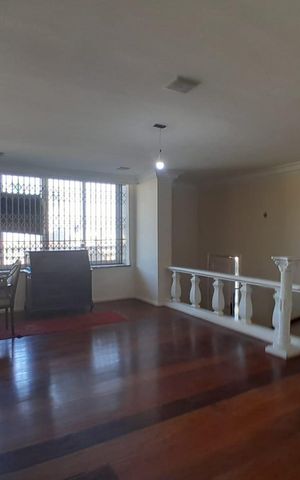 Apartamento para alugar com 129m², 3 quartos e sem vaga Apartamento para alugar com 129m², 3 quartos e sem vagaSala
