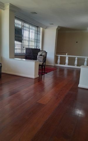 Apartamento para alugar com 129m², 3 quartos e sem vaga Apartamento para alugar com 129m², 3 quartos e sem vagaSala