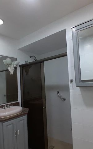 Apartamento para alugar com 129m², 3 quartos e sem vaga Apartamento para alugar com 129m², 3 quartos e sem vagaCozinha