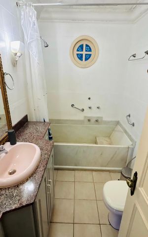 Apartamento para alugar com 129m², 3 quartos e sem vaga Apartamento para alugar com 129m², 3 quartos e sem vagaBanheiro