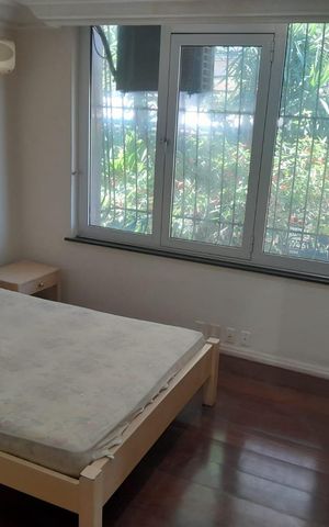 Apartamento para alugar com 129m², 3 quartos e sem vaga Apartamento para alugar com 129m², 3 quartos e sem vagaQuarto