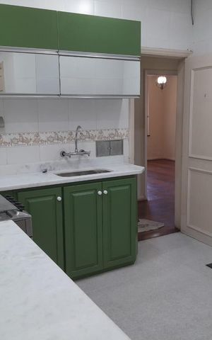 Apartamento para alugar com 129m², 3 quartos e sem vaga Apartamento para alugar com 129m², 3 quartos e sem vagaCozinha