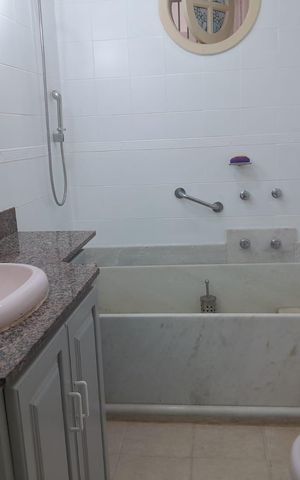 Apartamento para alugar com 129m², 3 quartos e sem vaga Apartamento para alugar com 129m², 3 quartos e sem vagaBanheiro