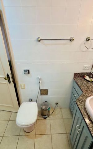 Apartamento para alugar com 129m², 3 quartos e sem vaga Apartamento para alugar com 129m², 3 quartos e sem vagaBanheiro