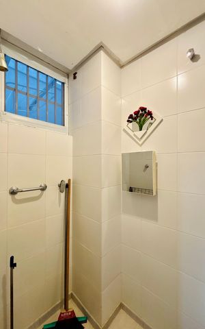 Apartamento para alugar com 129m², 3 quartos e sem vaga Apartamento para alugar com 129m², 3 quartos e sem vagaBanheiro de serviço