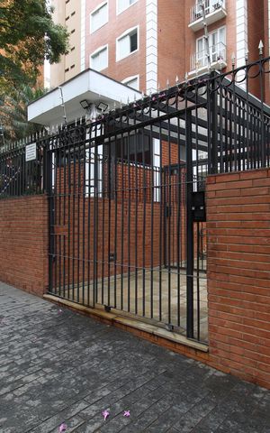 Apartamento para alugar com 74m², 2 quartos e 1 vagaFachada