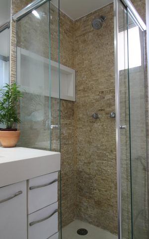 Apartamento à venda com 69m², 2 quartos e 2 vagasBanheiro da Suíte