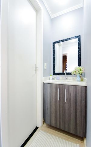 Apartamento à venda com 54m², 2 quartos e 1 vagaBanheiro Social