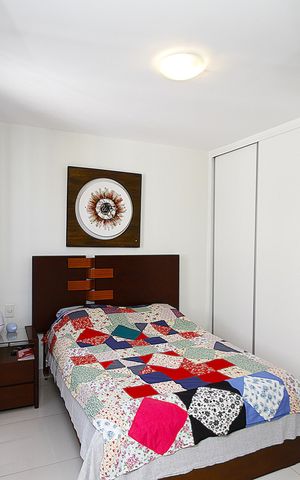 Apartamento à venda com 77m², 3 quartos e 2 vagasQuarto 3 - Suíte