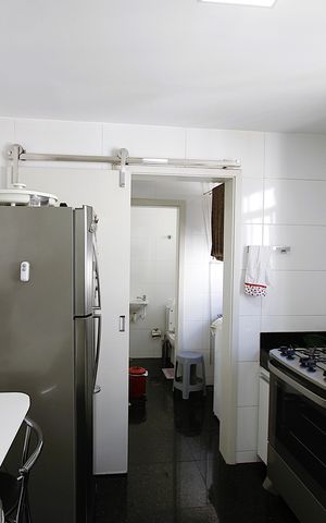 Apartamento à venda com 77m², 3 quartos e 2 vagasCozinha