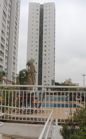 Apartamento à venda com 83m², 3 quartos e 2 vagasÁrea comum - Piscina