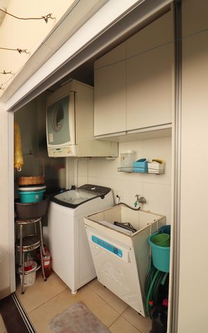 Casa de condomínio para alugar com 120m², 3 quartos e 1 vagaÁrea de Serviço e Quintal 