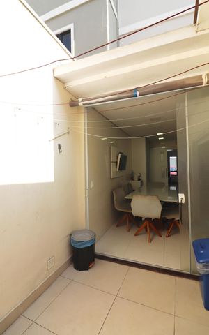 Casa de condomínio para alugar com 120m², 3 quartos e 1 vagaÁrea de Serviço e Quintal 