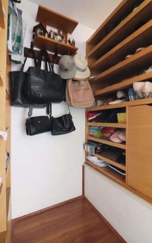Casa de condomínio para alugar com 120m², 3 quartos e 1 vagaQuarto 1 - Suíte Closet